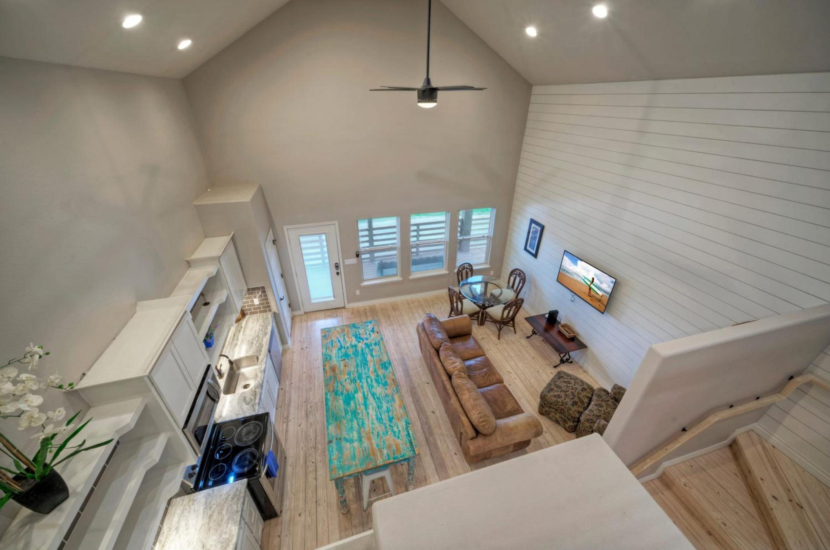 Sleeps 28 2 Homes w Boat Dock Waterfront Pool Laguna Village Haven
