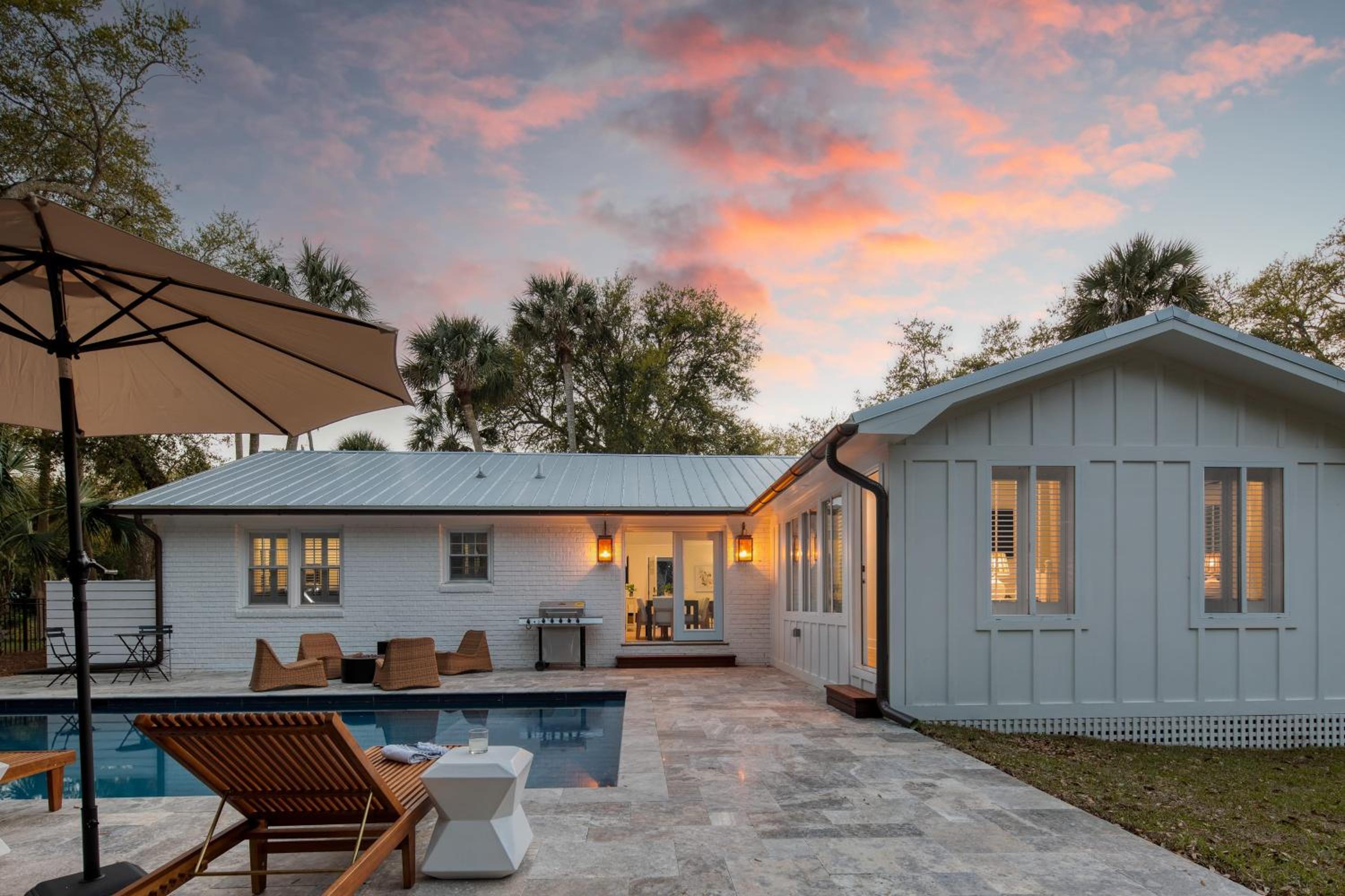 Sawyer by AvantStay Stunning Isle Of Palms Home w Pool