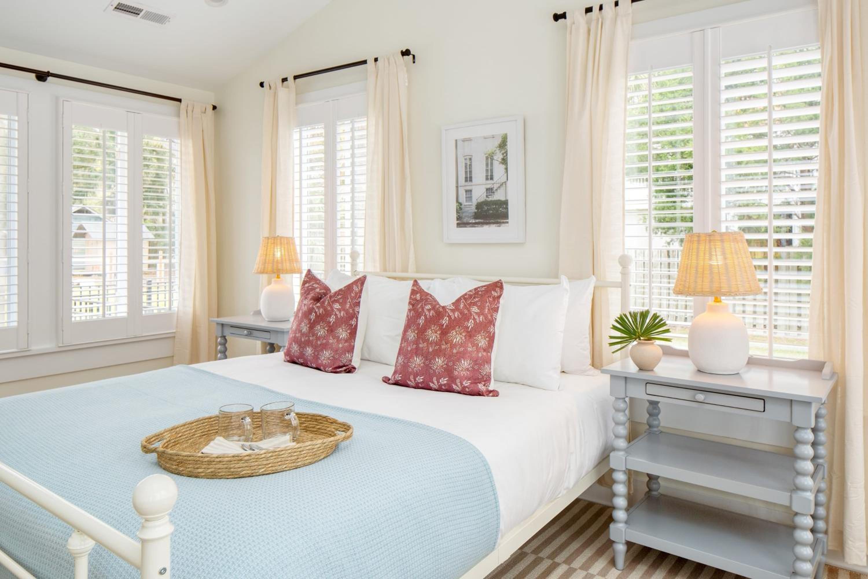 Sawyer by AvantStay Stunning Isle Of Palms Home w Pool