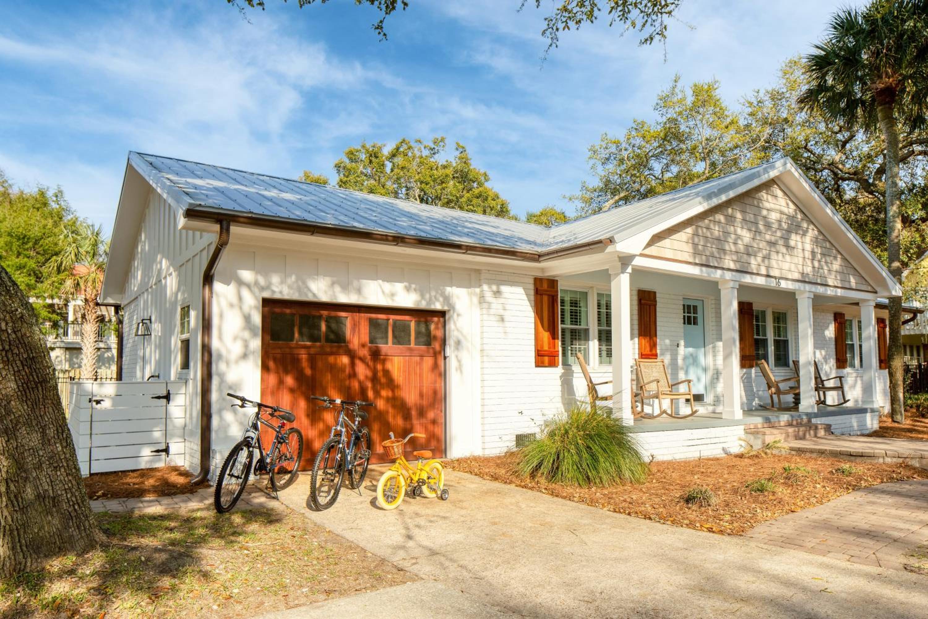 Sawyer by AvantStay Stunning Isle Of Palms Home w Pool