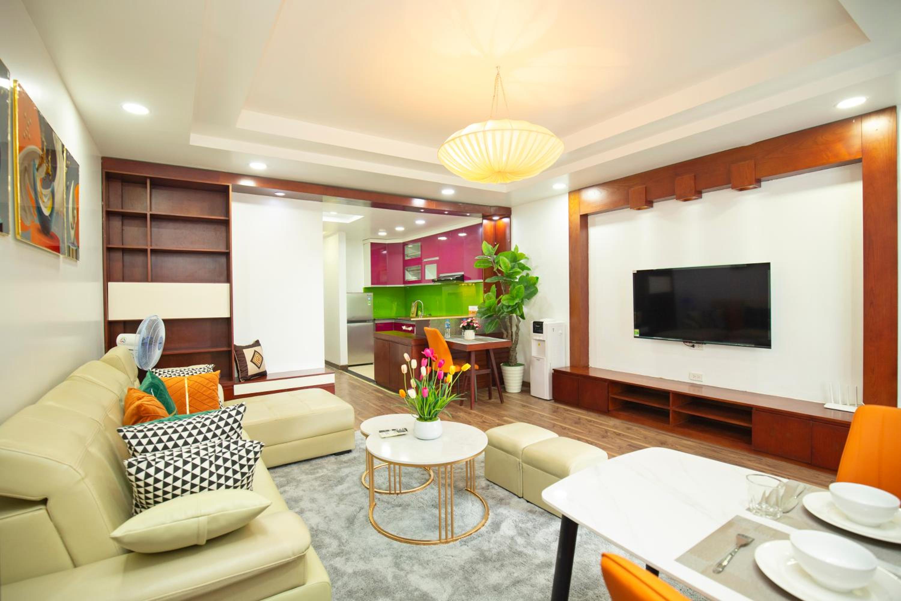 Sumitomo 12 Apartment -Lane 535 Kim Ma Street