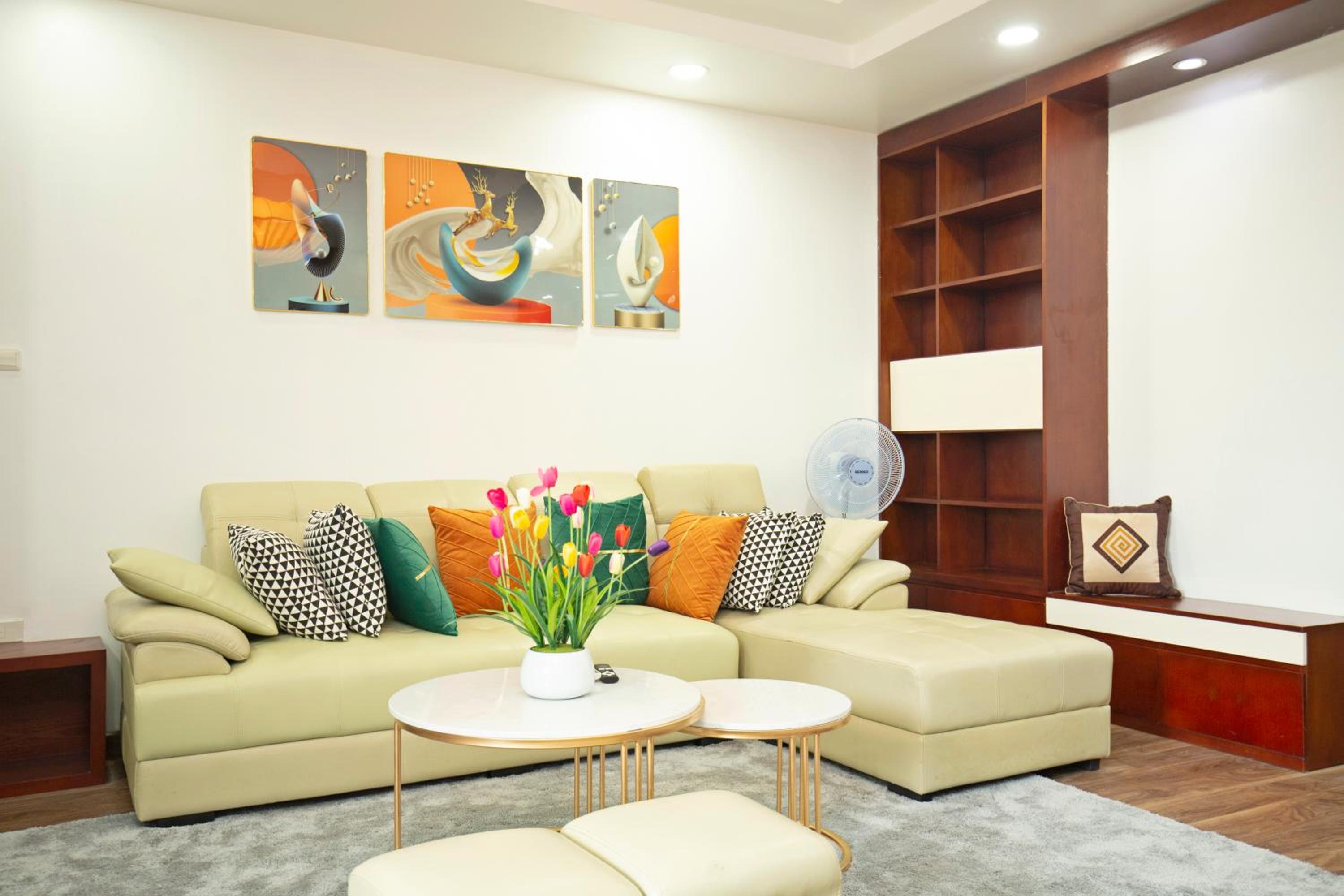 Sumitomo 12 Apartment -Lane 535 Kim Ma Street