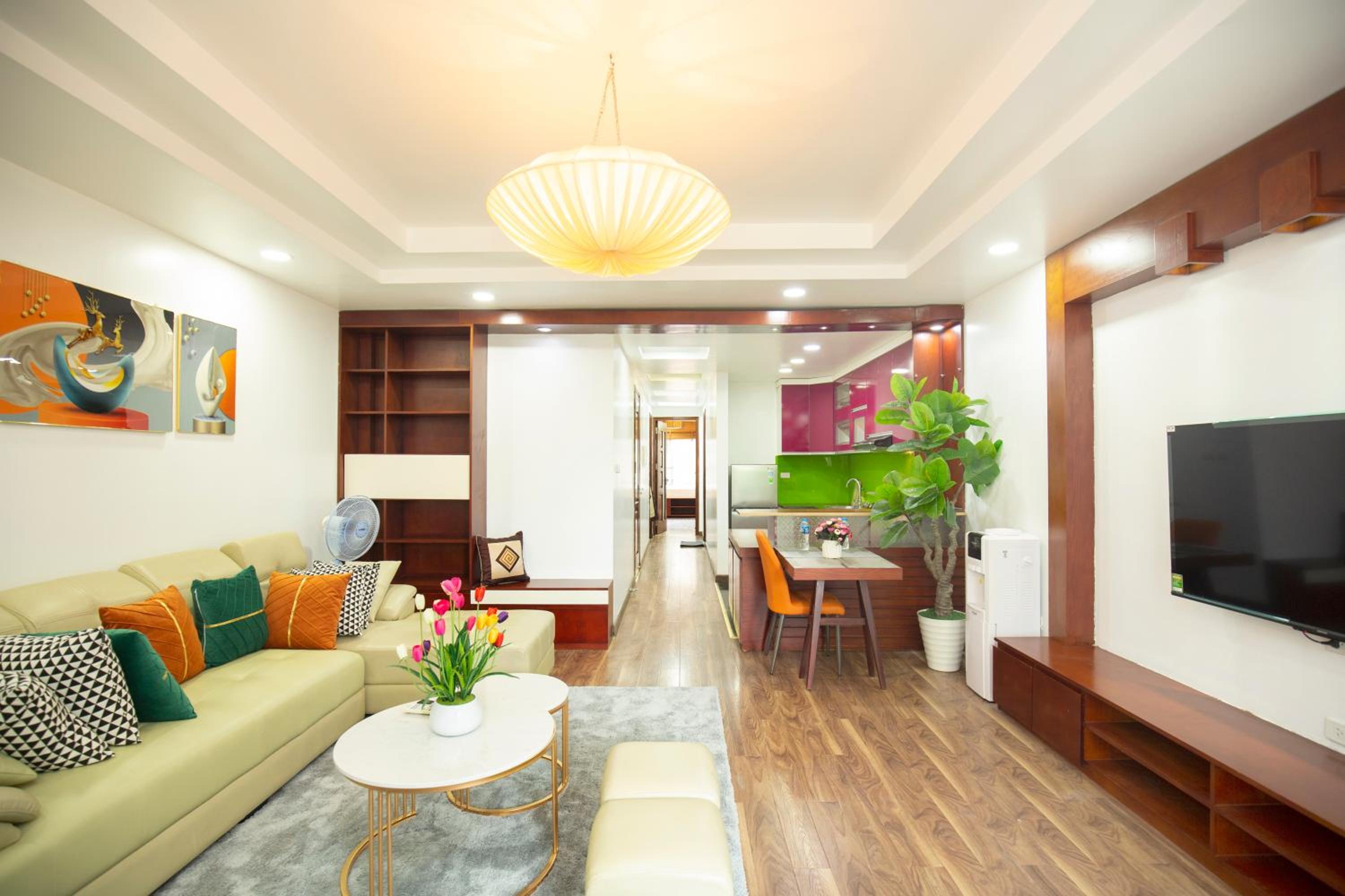 Sumitomo 12 Apartment -Lane 535 Kim Ma Street
