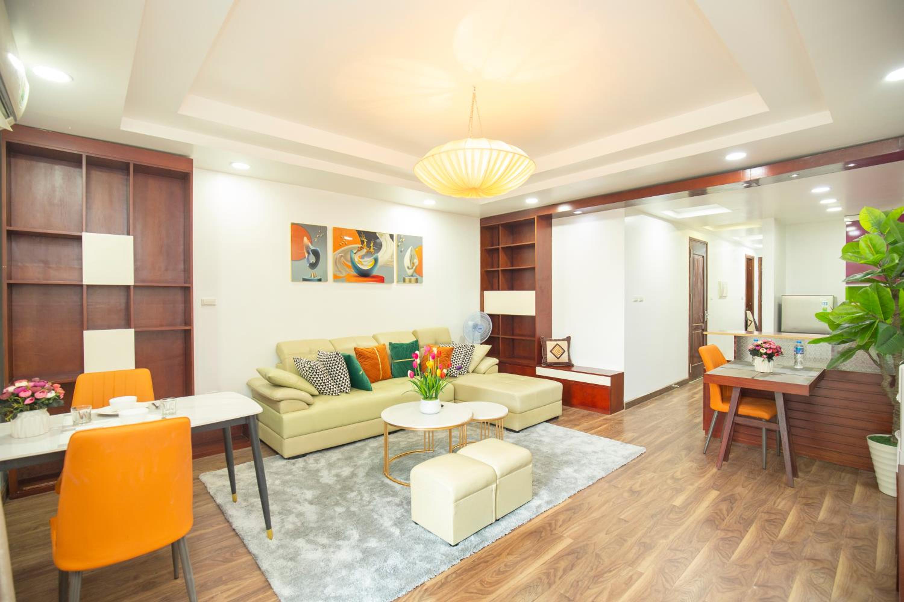 Sumitomo 12 Apartment -Lane 535 Kim Ma Street