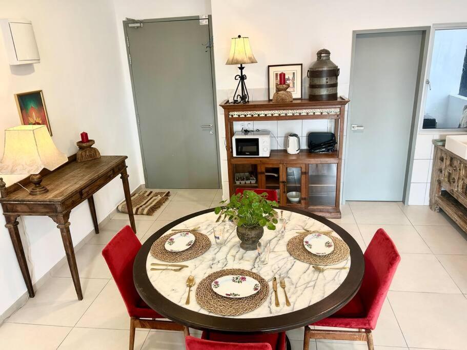 3 bedroom apt L21 in kl sentral with city view