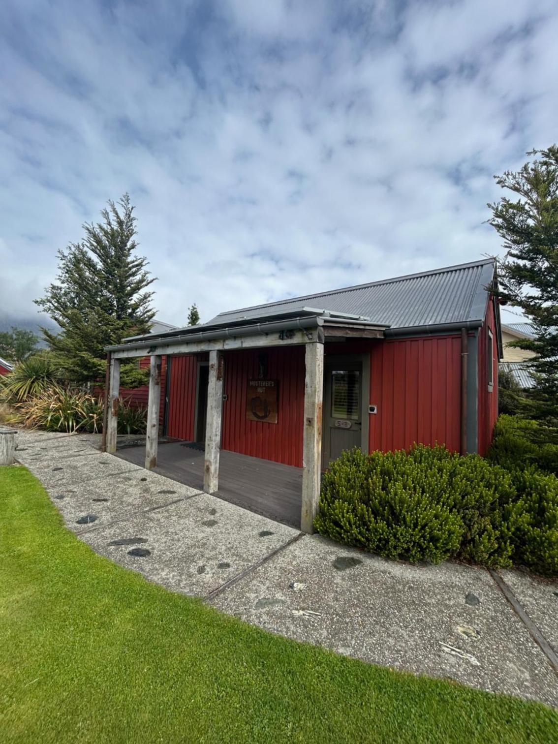 Headwaters Glenorchy Eco Lodge