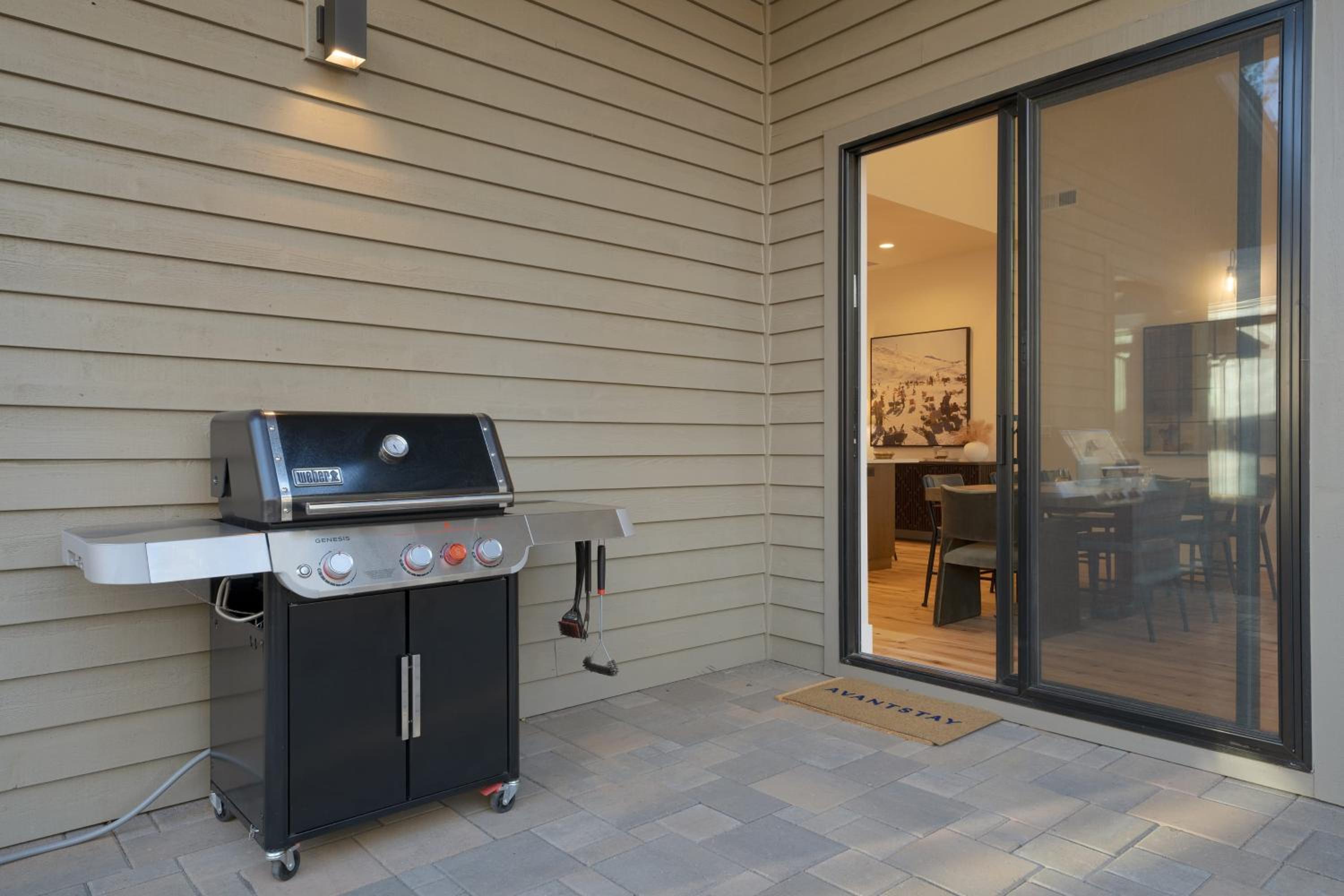 Grand Fir by AvantStay Hot Tub and Firepit