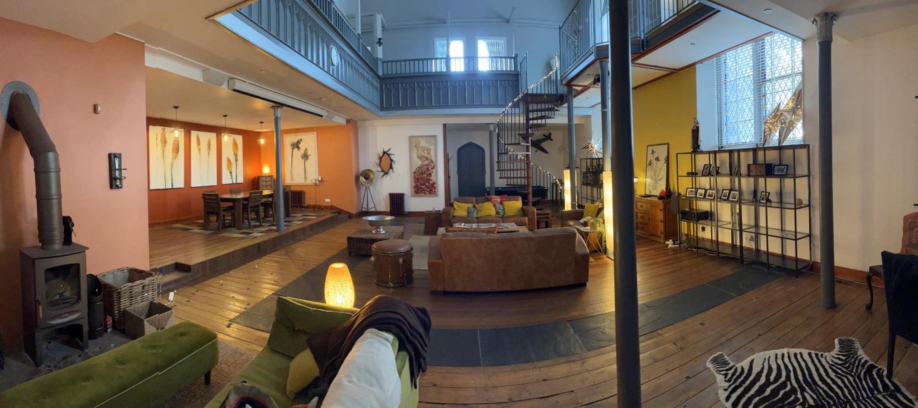 KIRK - Gorgeous church in the heart of Fife converted into a warm home
