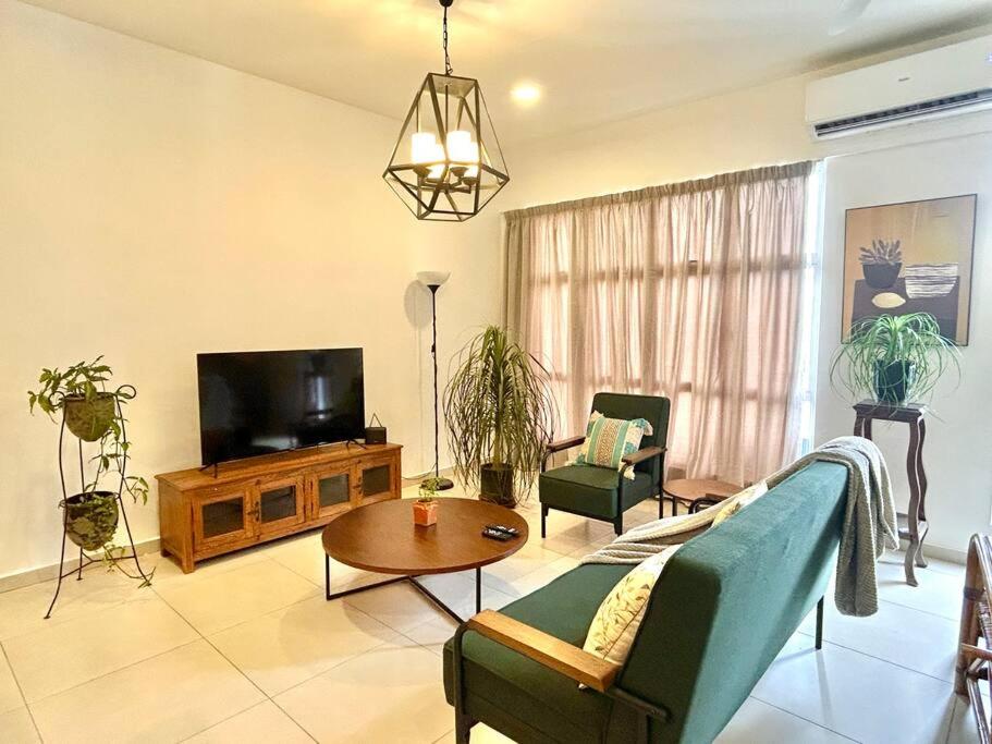 3 bedroom apt L26 at kl sentral with city view