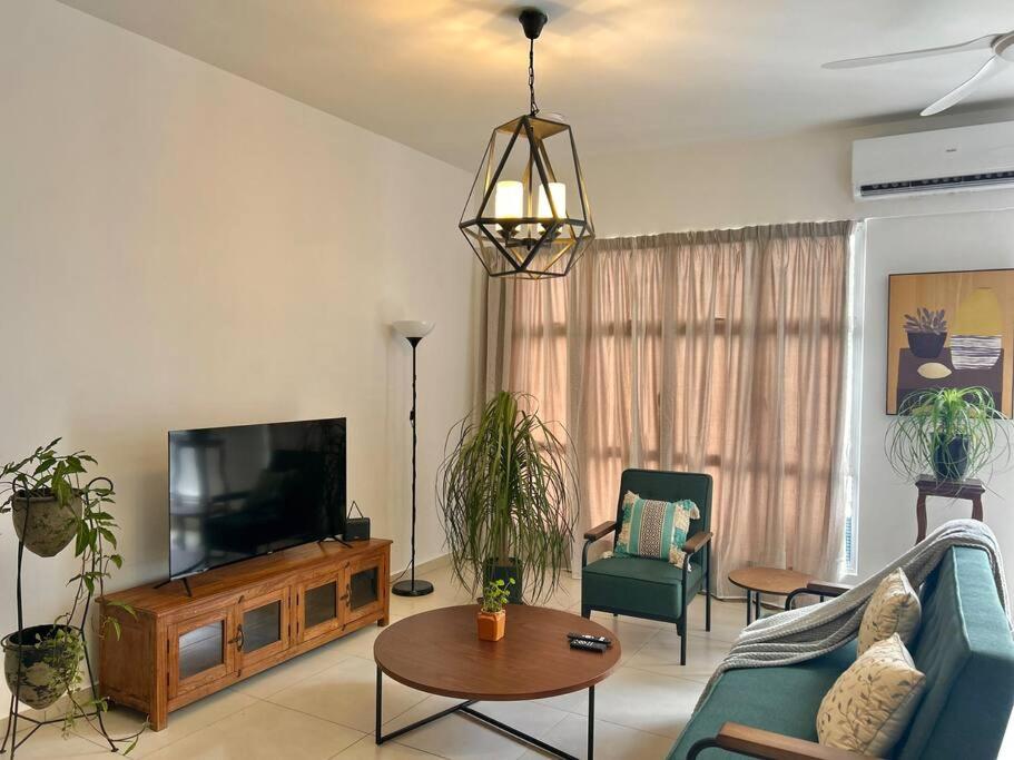 3 bedroom apt L26 at kl sentral with city view