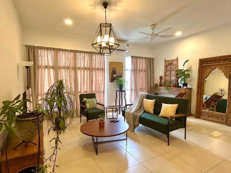 3 bedroom apt L26 at kl sentral with city view