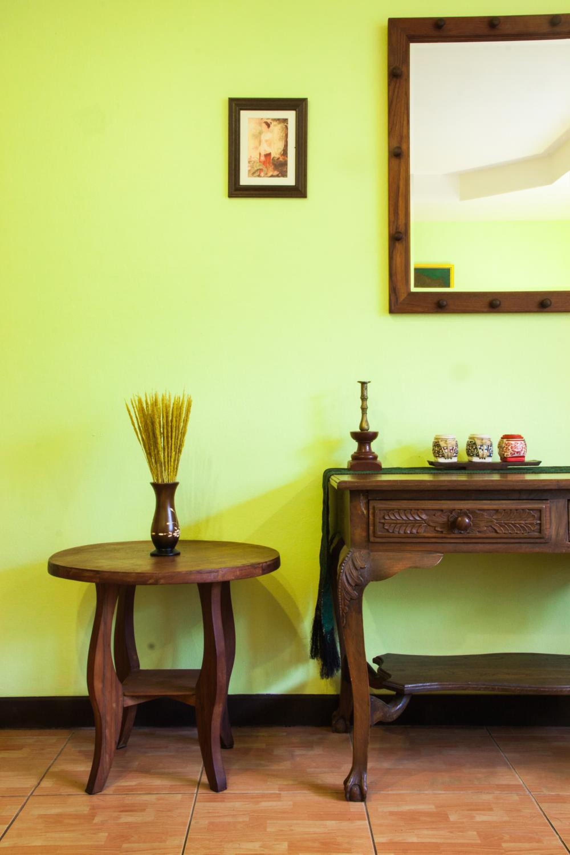 Joy's House & Tour