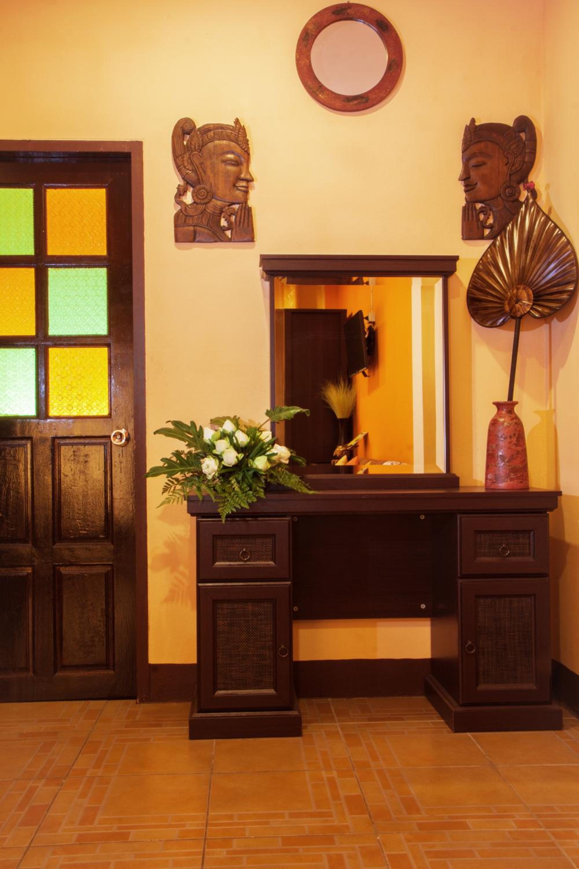 Joy's House & Tour