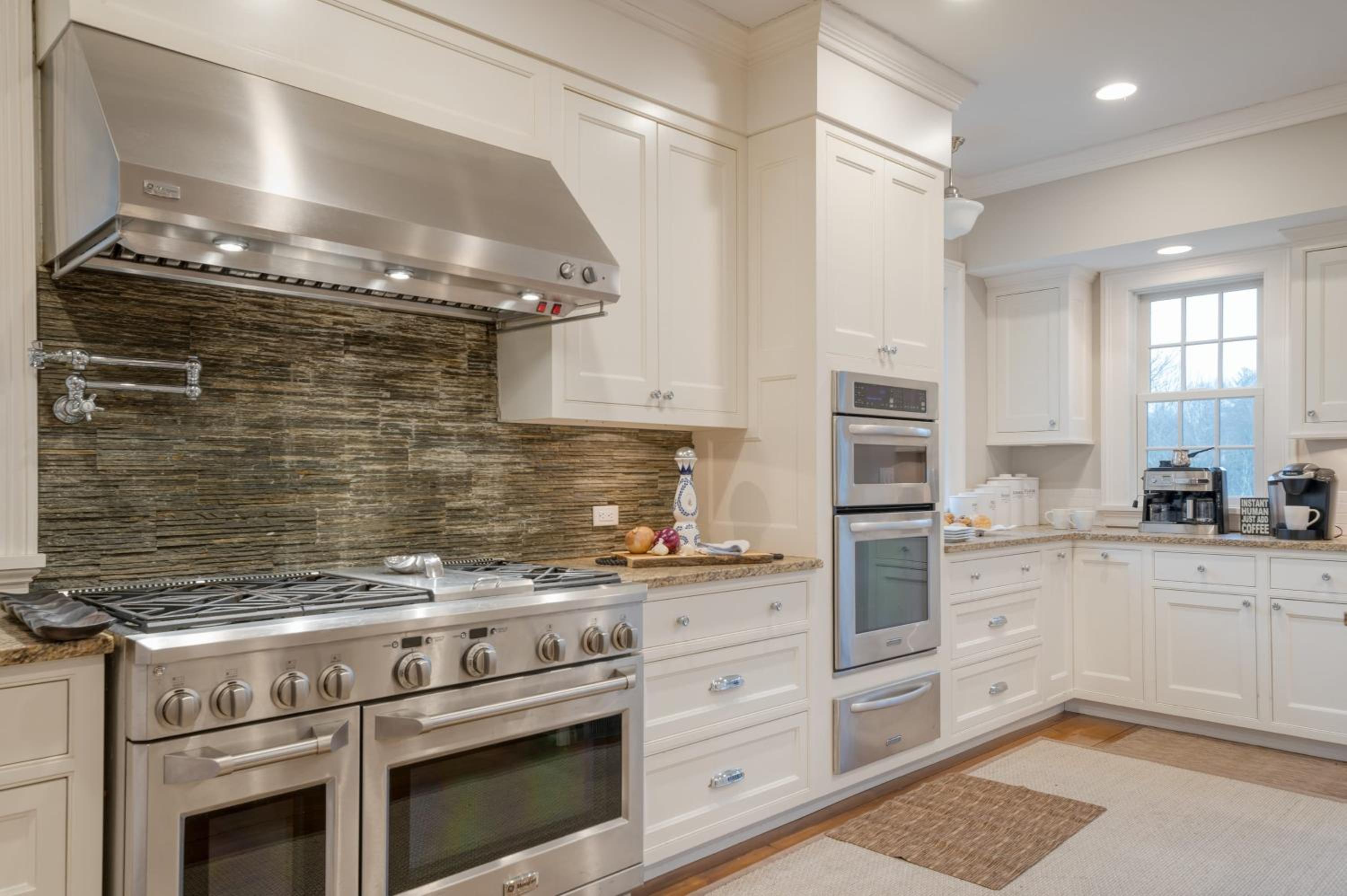 Secluded Estate • Optional Guest House Pond Playroom Gym Theater Sunny Pond by AvantStay