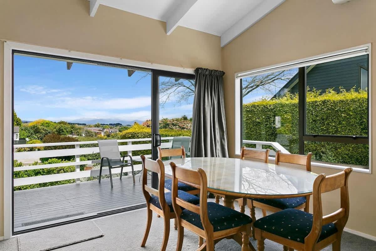 Taupo Vacations - Spacious Family Retreat in Taupo - Property Image 31