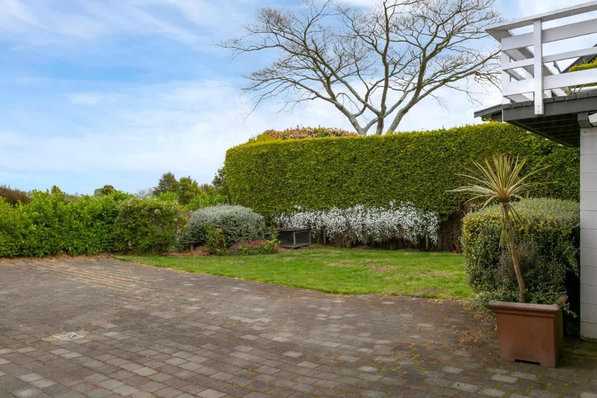 Taupo Vacations - Spacious Family Retreat in Taupo - Property Image 23