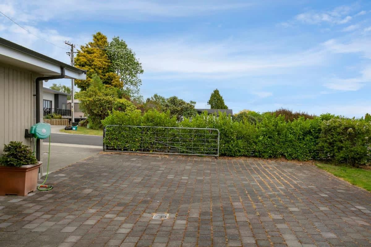 Taupo Vacations - Spacious Family Retreat in Taupo - Property Image 22