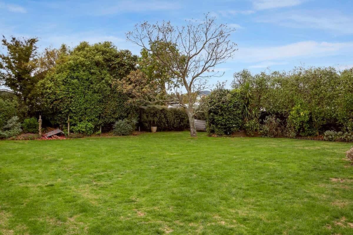 Taupo Vacations - Spacious Family Retreat in Taupo - Property Image 20