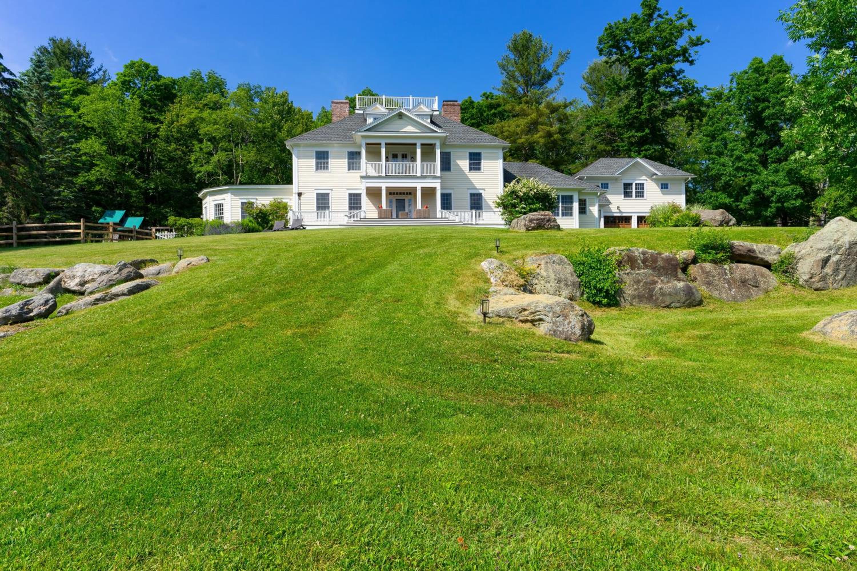 Secluded Estate • Optional Guest House Pond Playroom Gym Theater Sunny Pond by AvantStay