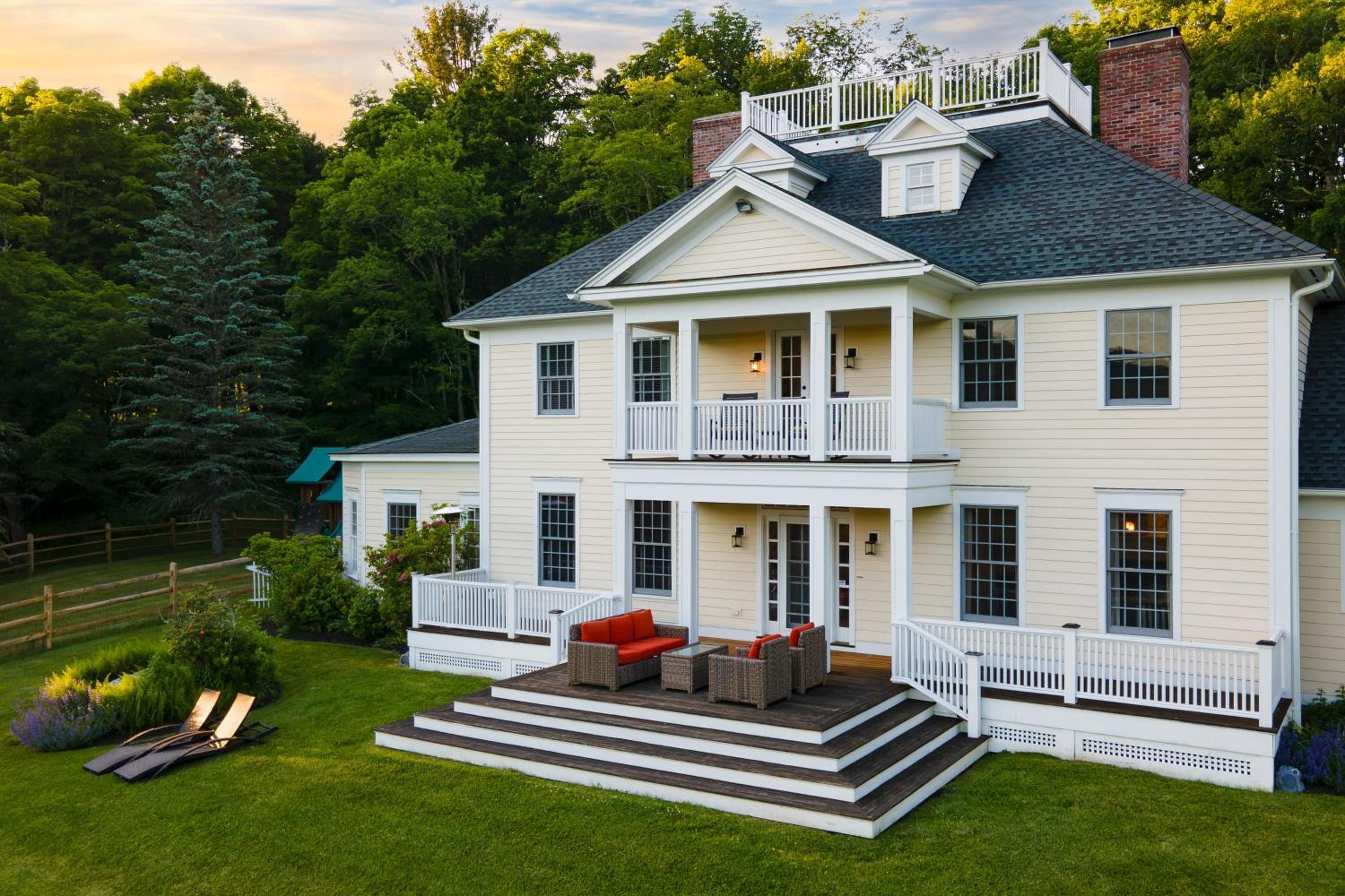 Secluded Estate • Optional Guest House Pond Playroom Gym Theater Sunny Pond by AvantStay