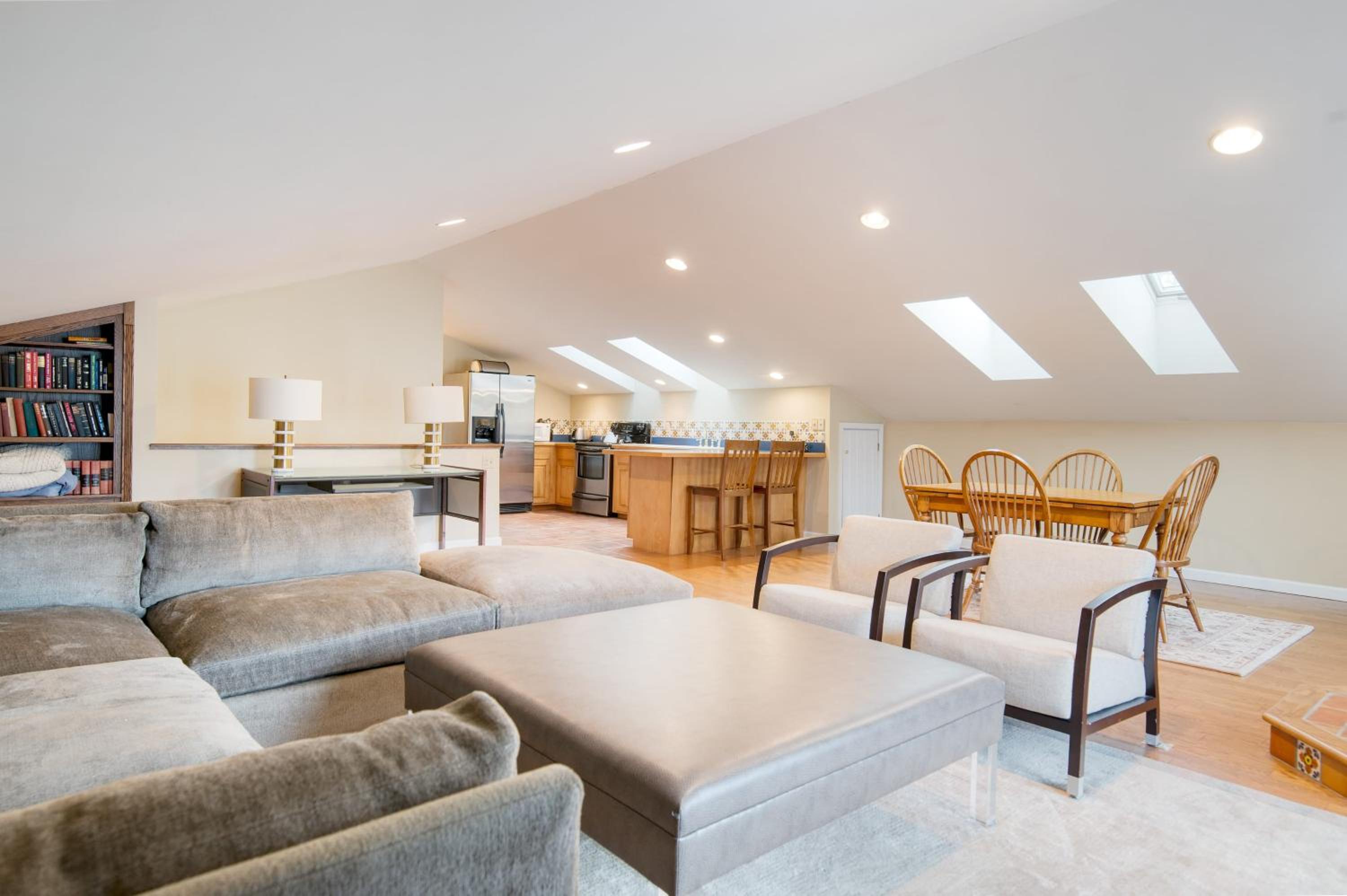 Secluded Estate • Optional Guest House Pond Playroom Gym Theater Sunny Pond by AvantStay