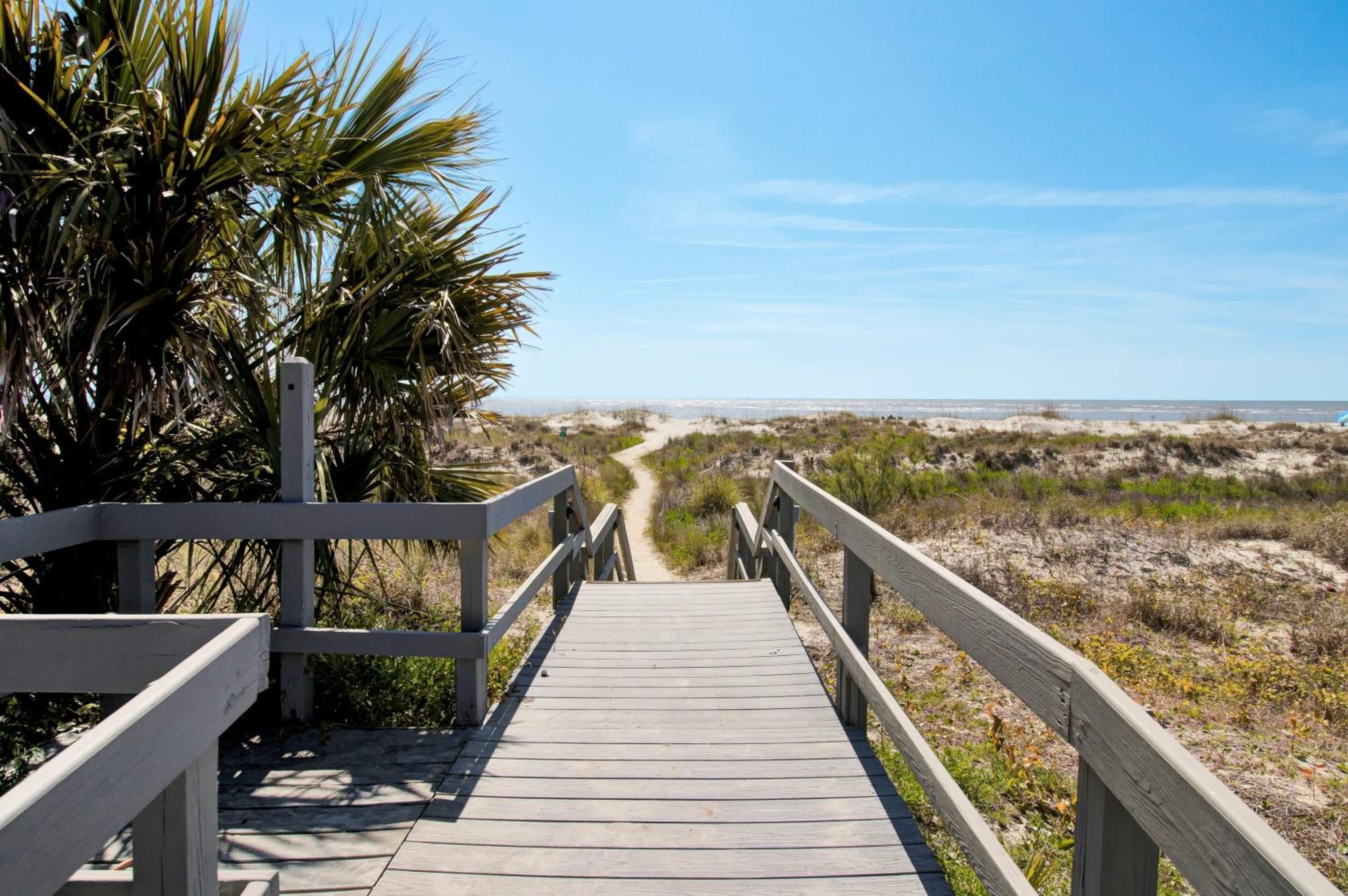 3C Mariners Walk by AvantStay Beach Pool Access Enclosed Porch