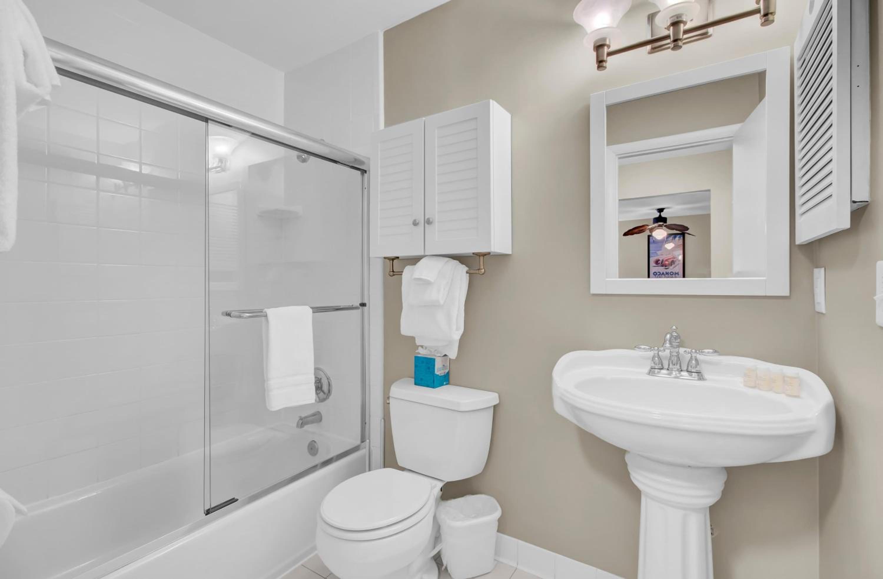 3C Mariners Walk by AvantStay Beach Pool Access Enclosed Porch