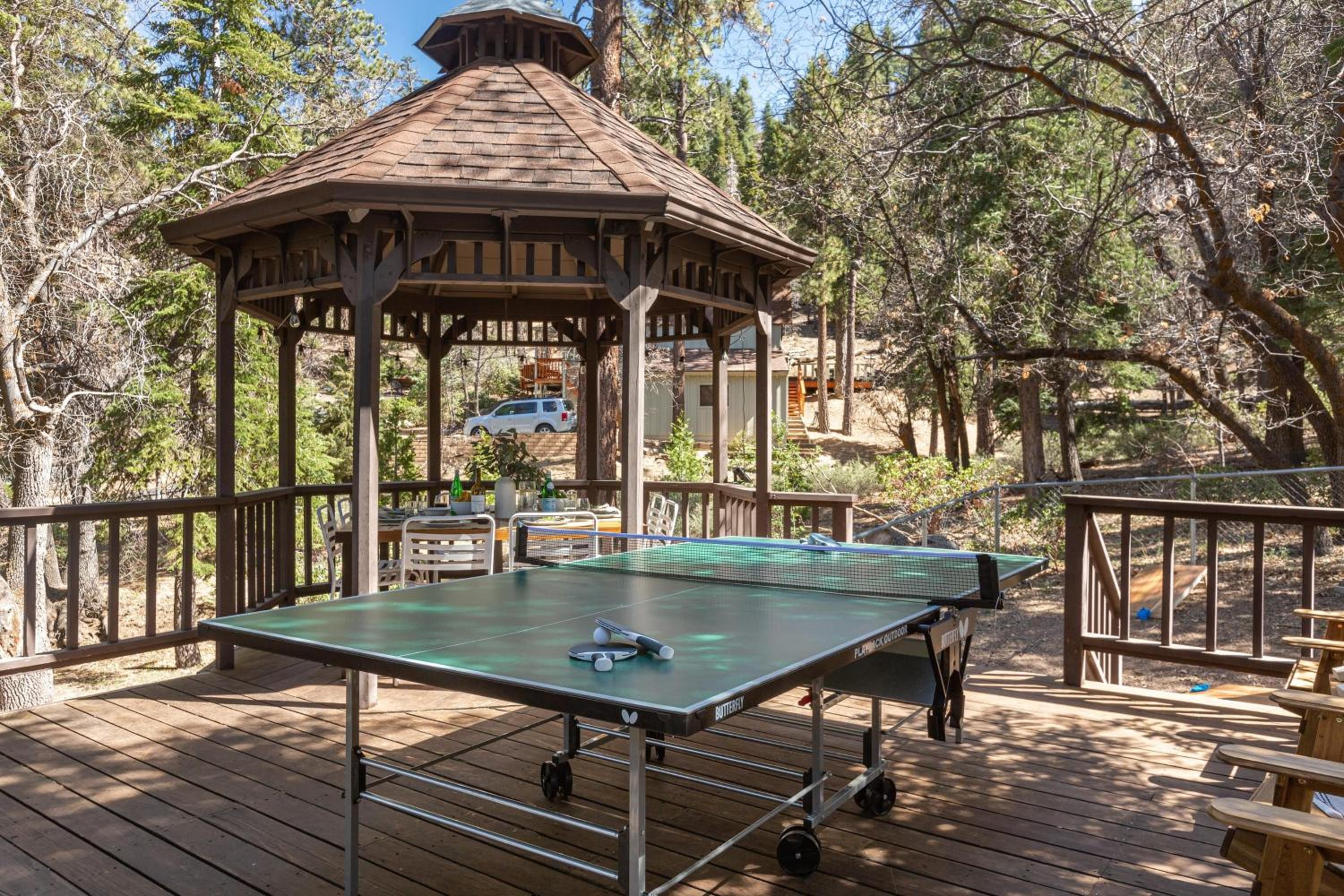 TurtleBear by AvantStay Stunning Character Cabin w Entertainers Patio Table Tennis