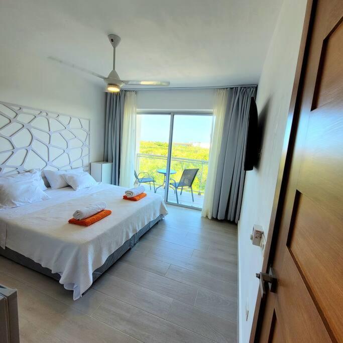 Gorgeous 2 bedroom apartment in Vibe Residence