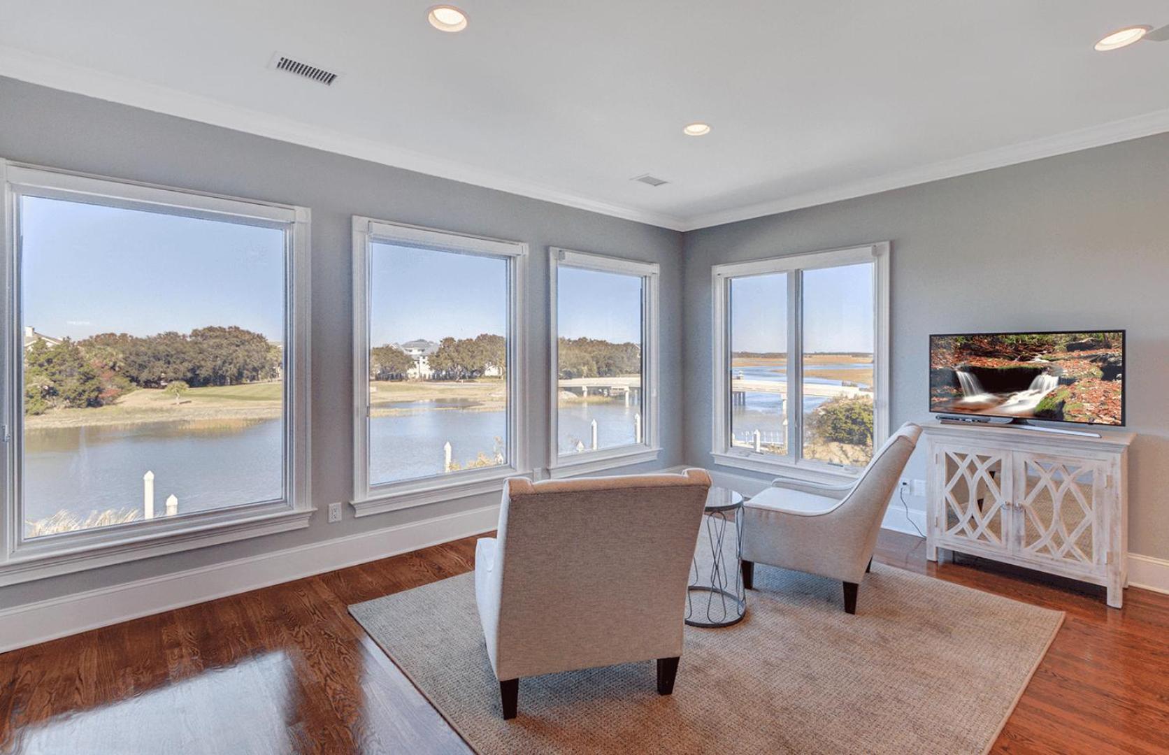 20 Morgan Place Drive by AvantStay Waterfront Home w Private Dock