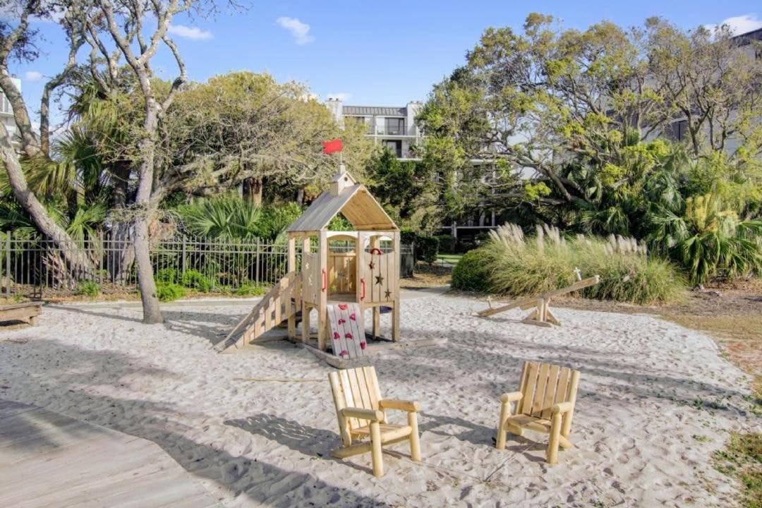 428 D Shipwatch by AvantStay Ocean View w Community Pool Access
