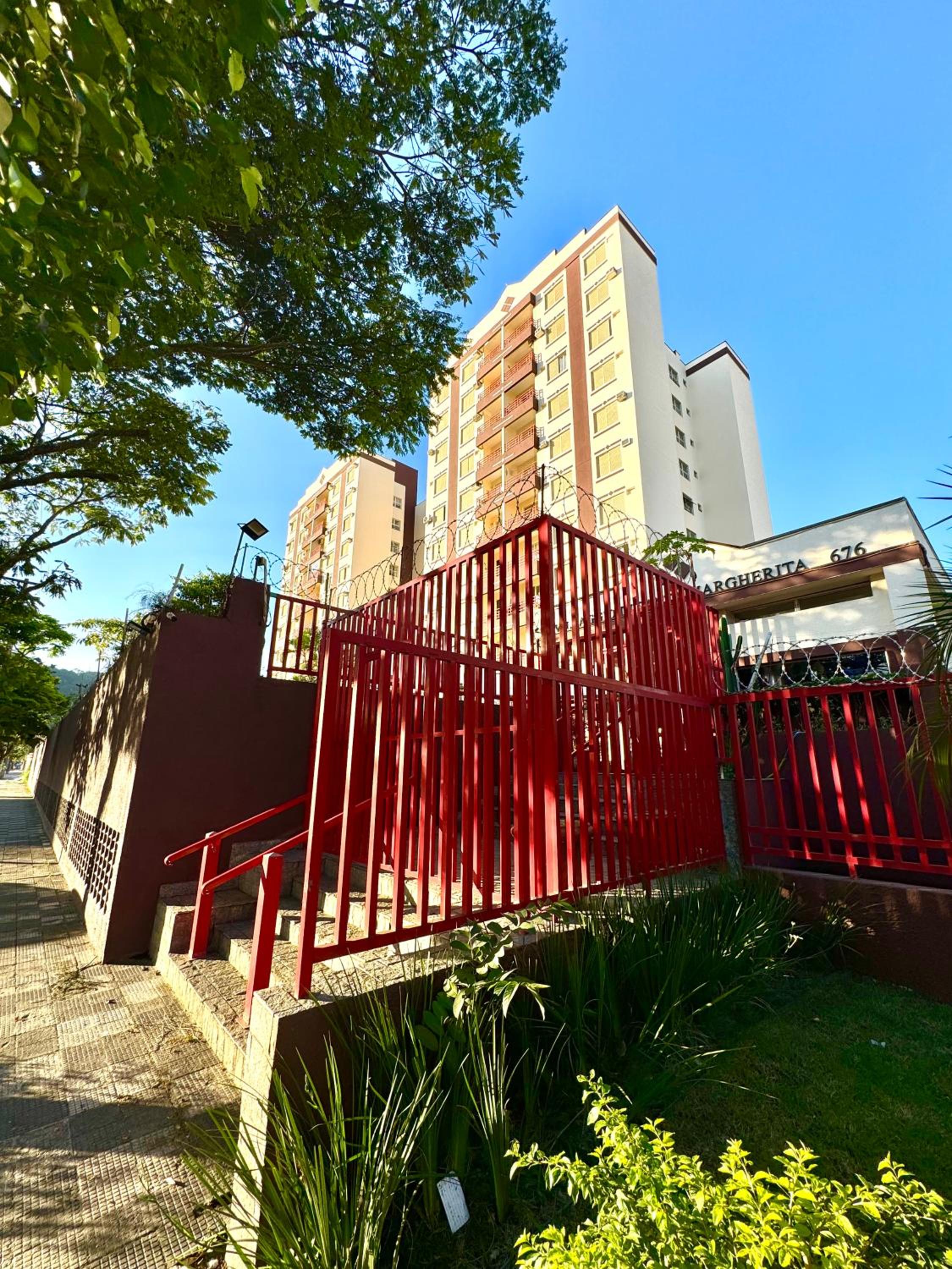 Apto mobiliado na Enseada - Guarujá