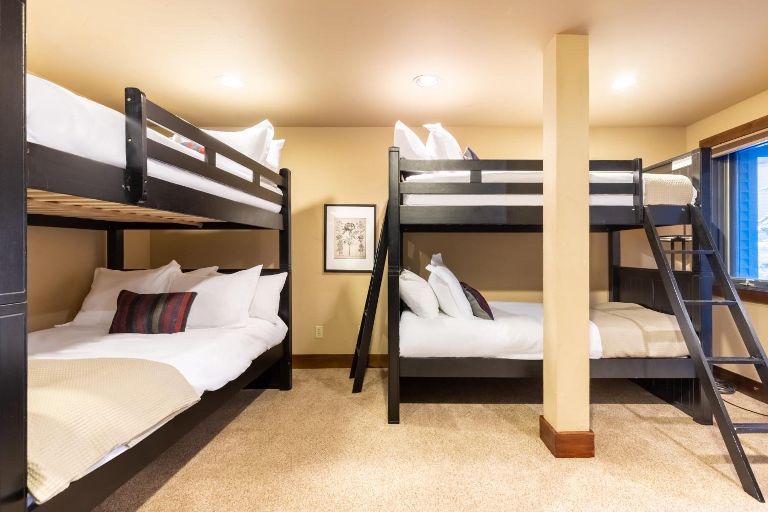 Frontier by AvantStay Incredible Mtn Views Hot Tub Gorgeous Breckenridge Home Close to Slopes