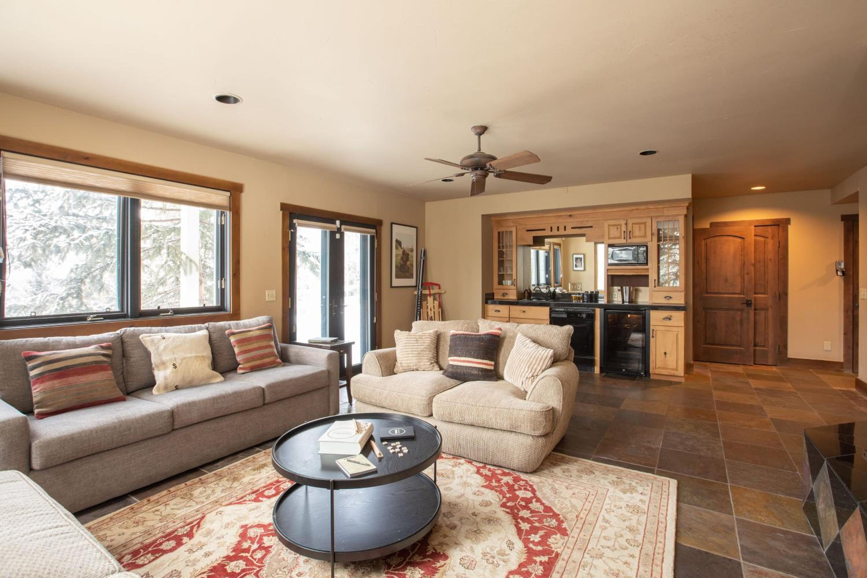 Frontier by AvantStay Incredible Mtn Views Hot Tub Gorgeous Breckenridge Home Close to Slopes