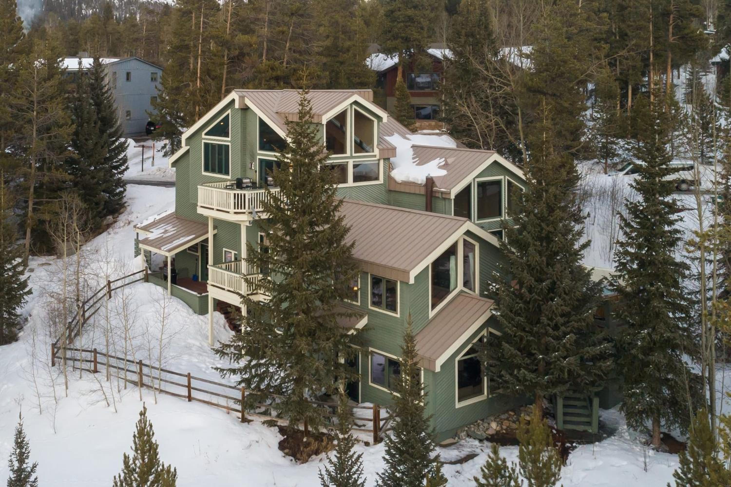 Frontier by AvantStay Incredible Mtn Views Hot Tub Gorgeous Breckenridge Home Close to Slopes