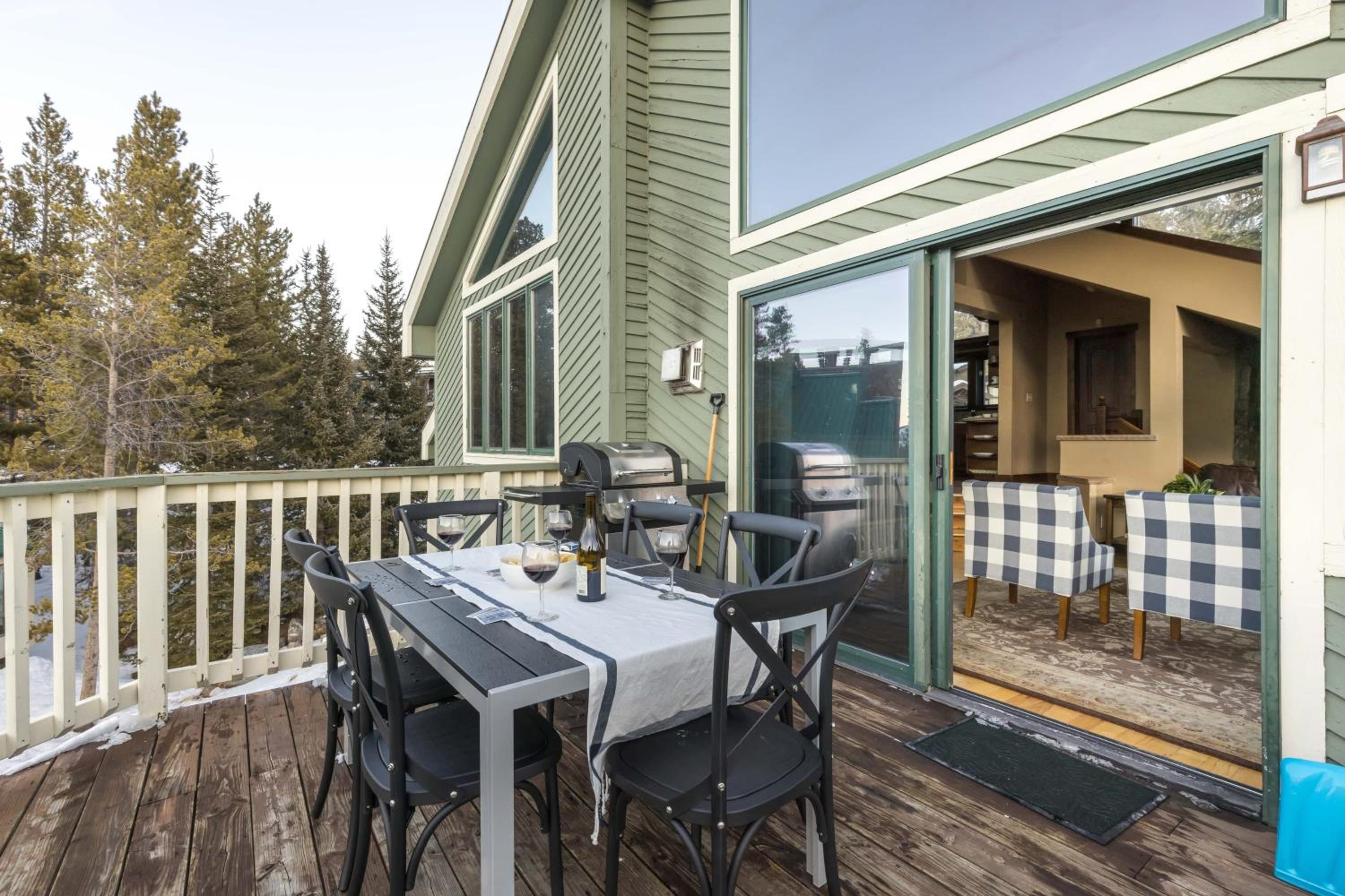 Frontier by AvantStay Incredible Mtn Views Hot Tub Gorgeous Breckenridge Home Close to Slopes