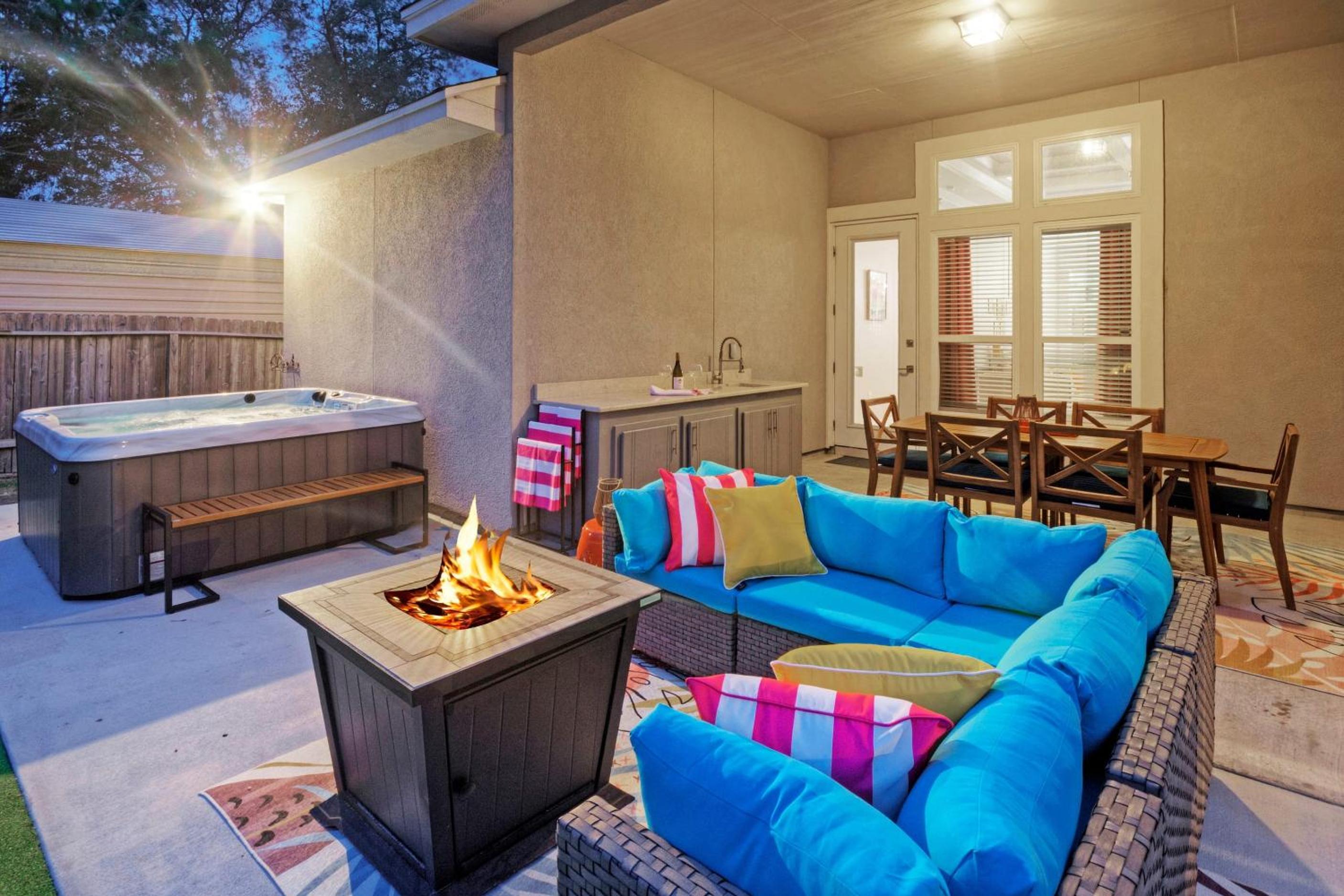 Graford by AvantStay Hot Tub Firepit Mini Putt
