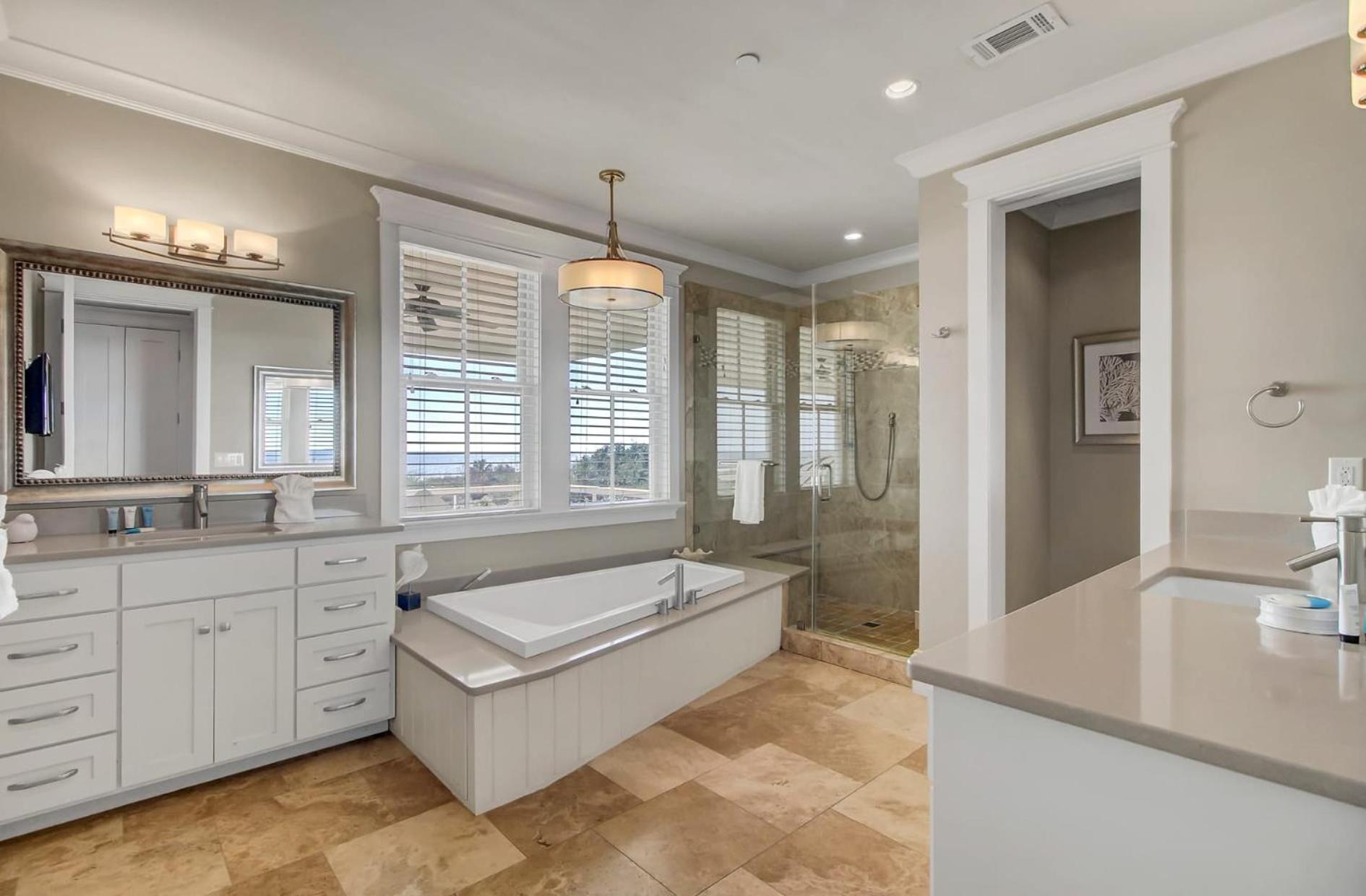 3100 Palm Boulevard by AvantStay Beachfront Ocean Views Private Pool