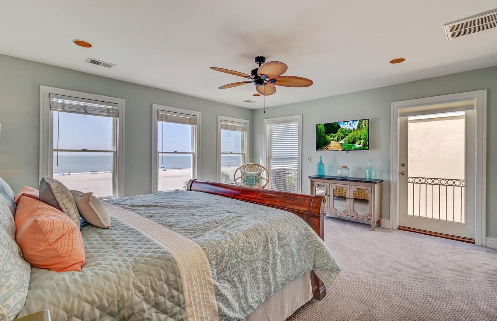 109 Grand Pavilion by AvantStay Beachfront Views