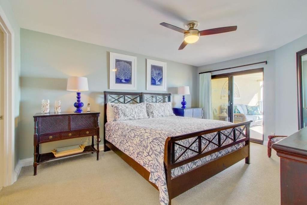 512 Seascape by AvantStay Oceanfront Condo on the Beach Community Pool Access