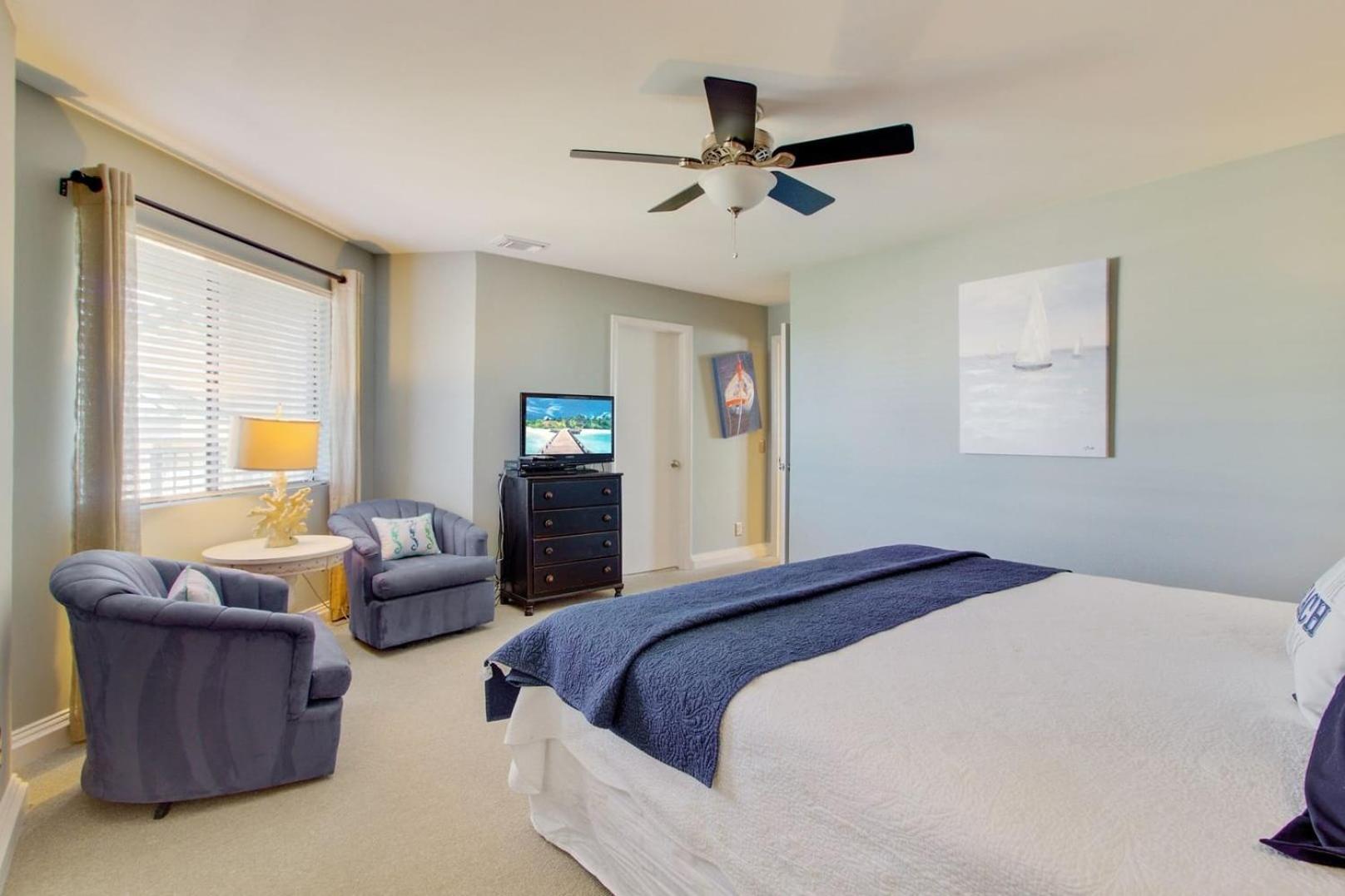 512 Seascape by AvantStay Oceanfront Condo on the Beach Community Pool Access