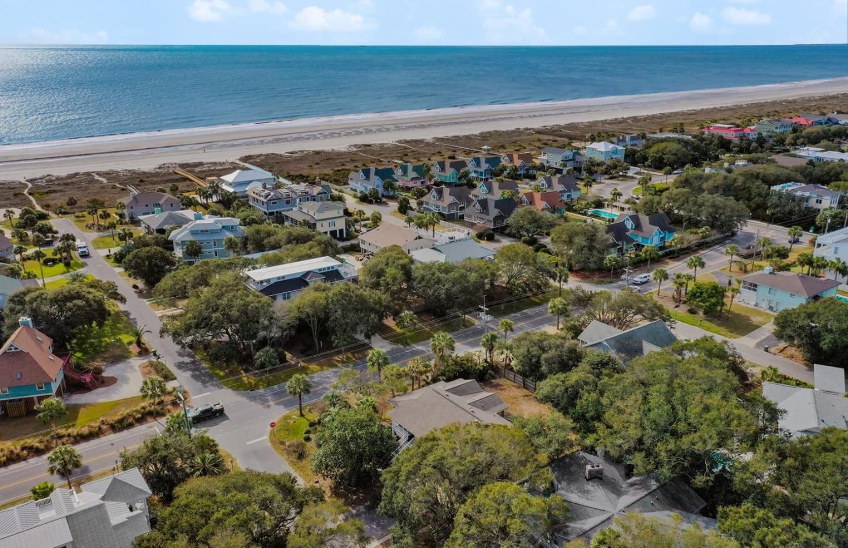 11 43rd Avenue by AvantStay Pool Close to Beach