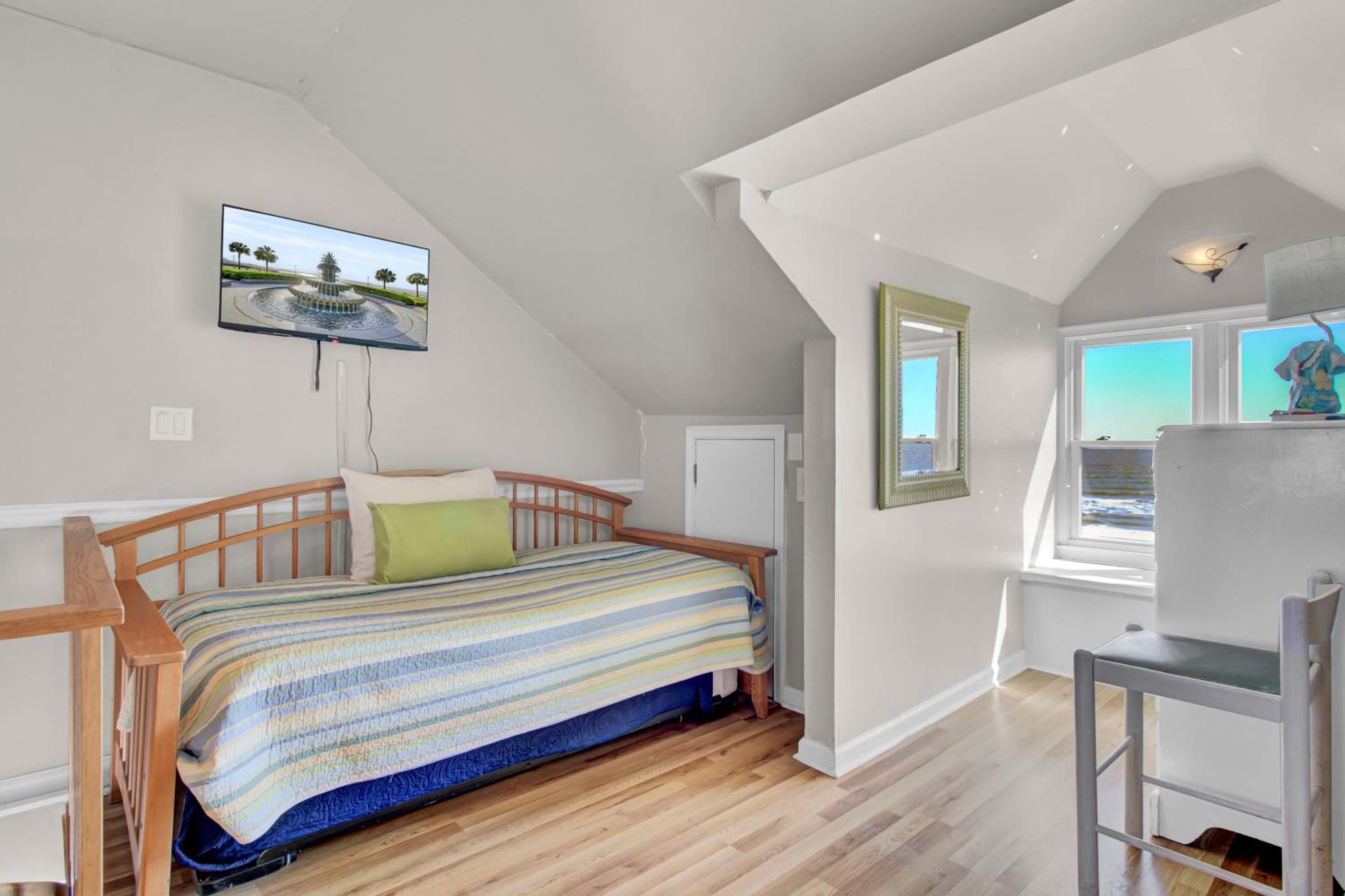 502 Ocean Blvd by AvantStay Beachfront w Pool Ocean Views