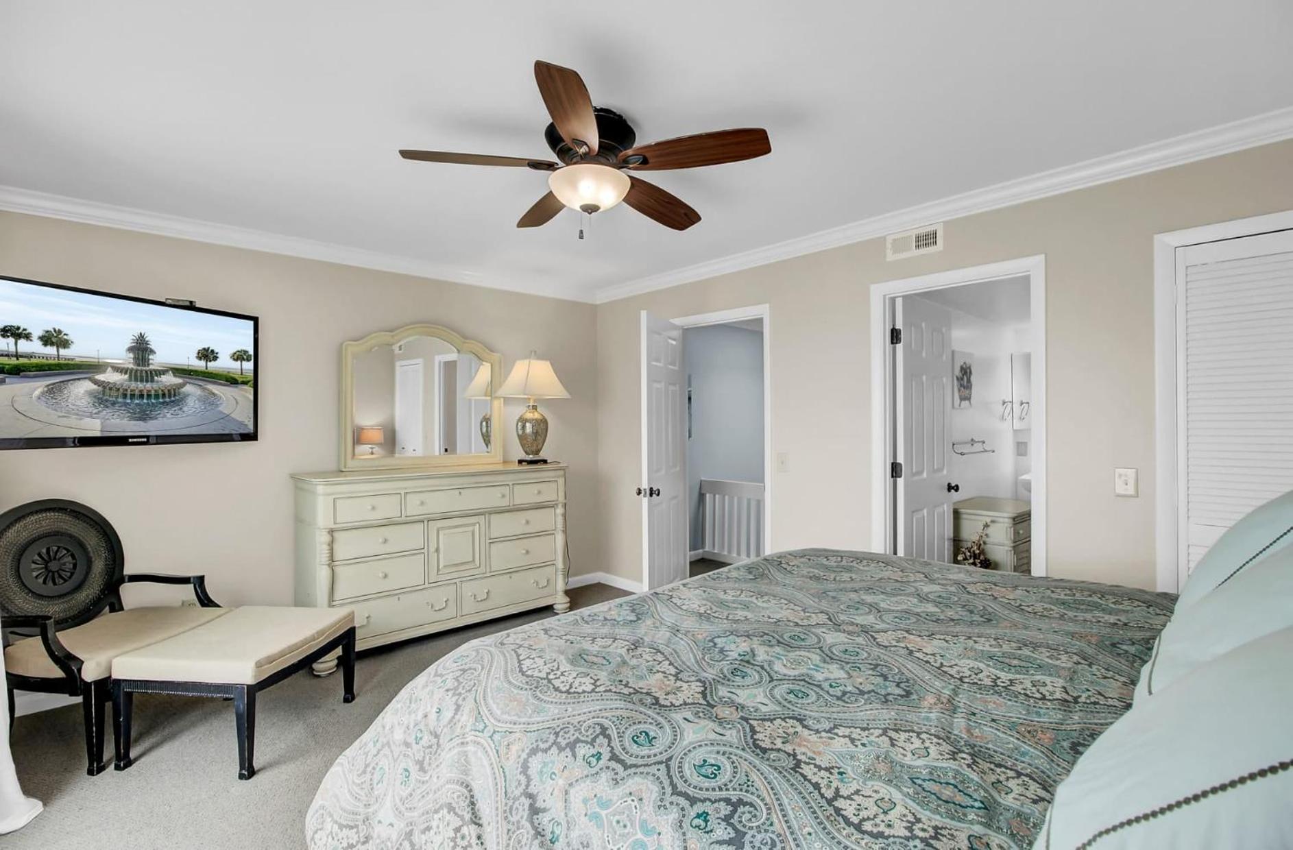 11E Mariners Walk by AvantStay Ocean Views Beachfront Living Shared Pool