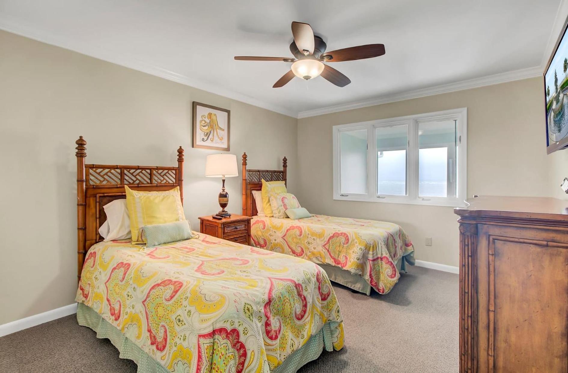 11E Mariners Walk by AvantStay Ocean Views Beachfront Living Shared Pool
