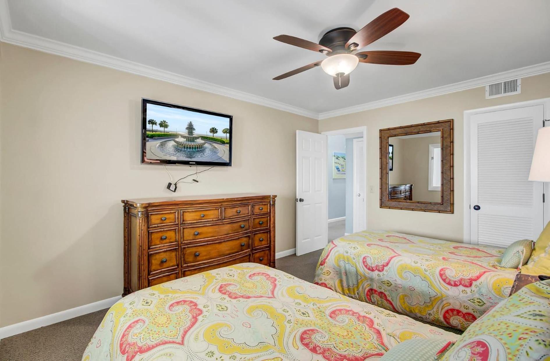 11E Mariners Walk by AvantStay Ocean Views Beachfront Living Shared Pool