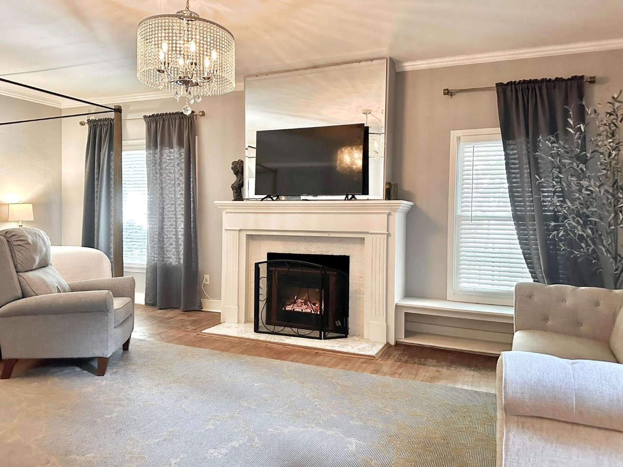 Mount Pleasant Vacations - The Ginkgo Tree - Property Image 3