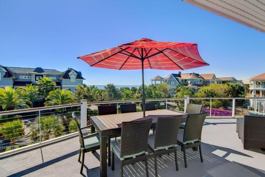 4 46th Avenue by AvantStay Pool Views Deck