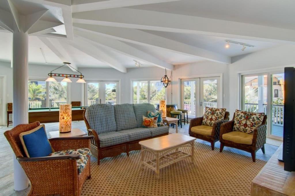 4 46th Avenue by AvantStay Pool Views Deck