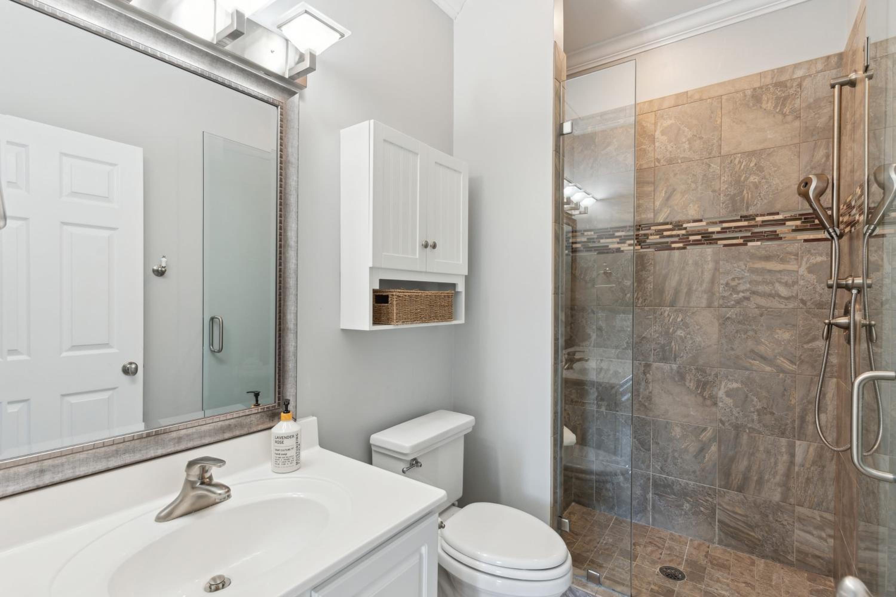 3800 Cameron Boulevard AvantStay Pool Ocean Views Deck